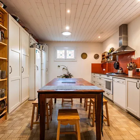 D'hotes Du Prieur Bed & Breakfast Léognan