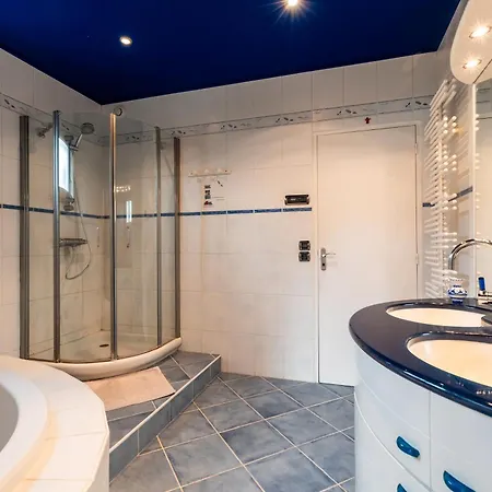 D'hotes Du Prieur Bed & Breakfast Léognan